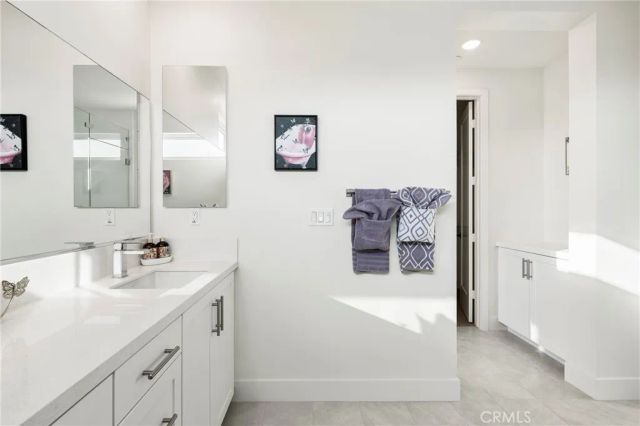 2053 Peebler Way, Tustin, CA 92782