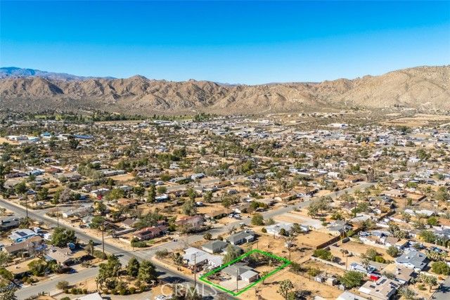 56026 Onaga Trl, Yucca Valley, CA 92284