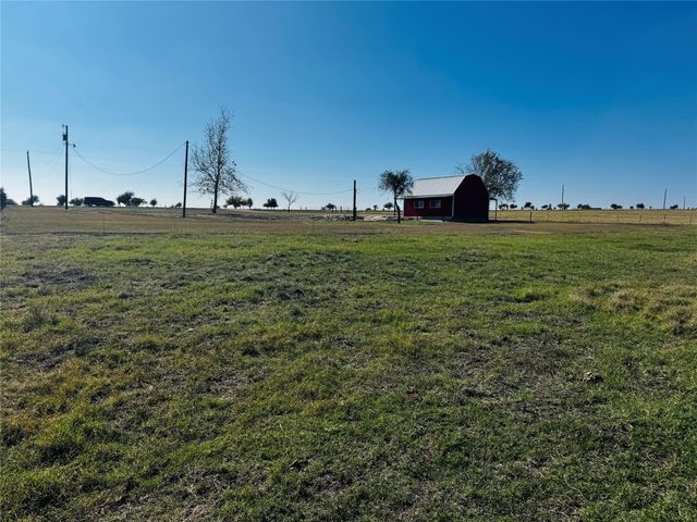 601 County Road 497, Taylor, TX 76574