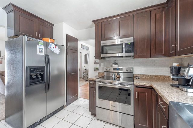 519 Dunford DRIVE, Burlington, WI 53105