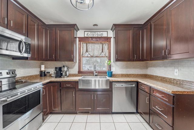 519 Dunford DRIVE, Burlington, WI 53105