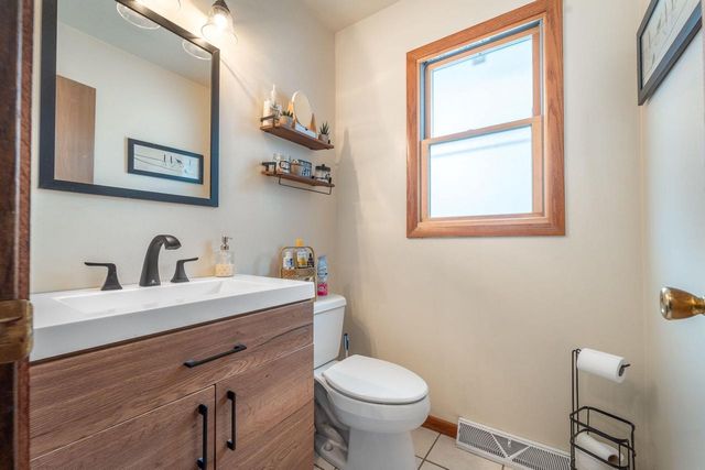 519 Dunford DRIVE, Burlington, WI 53105