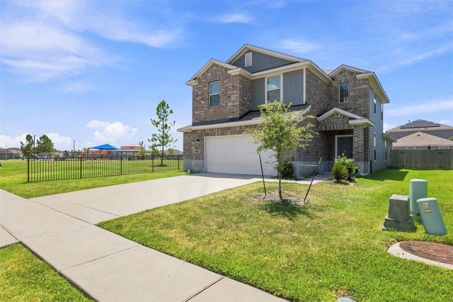 25566 Northpark Spruce Drive, Porter, TX 77365