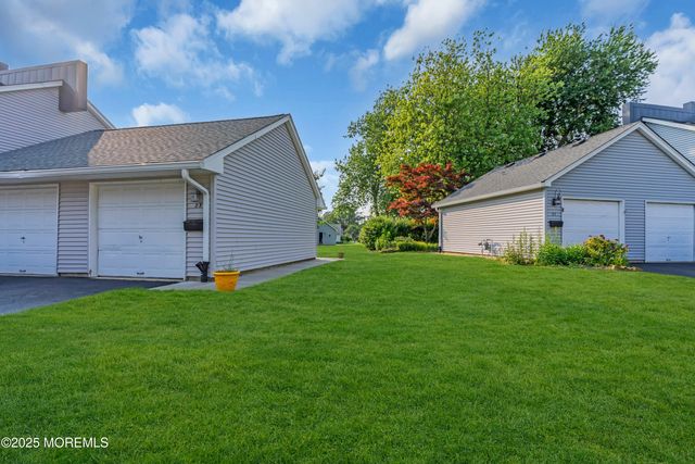 23 Arlene Court, 4103, Brick, NJ 08723