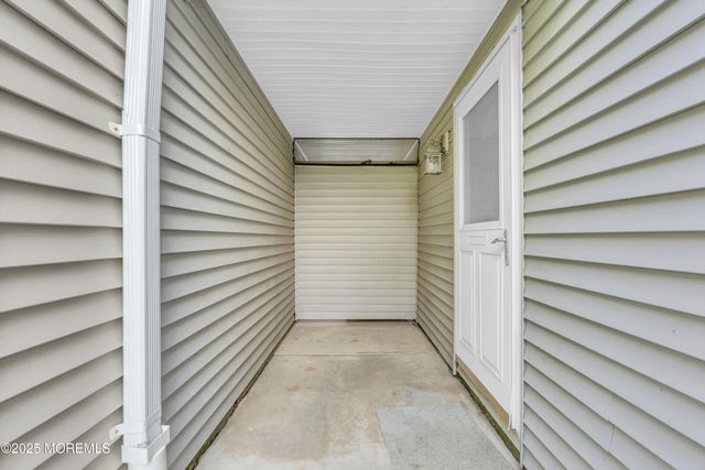 23 Arlene Court, 4103, Brick, NJ 08723