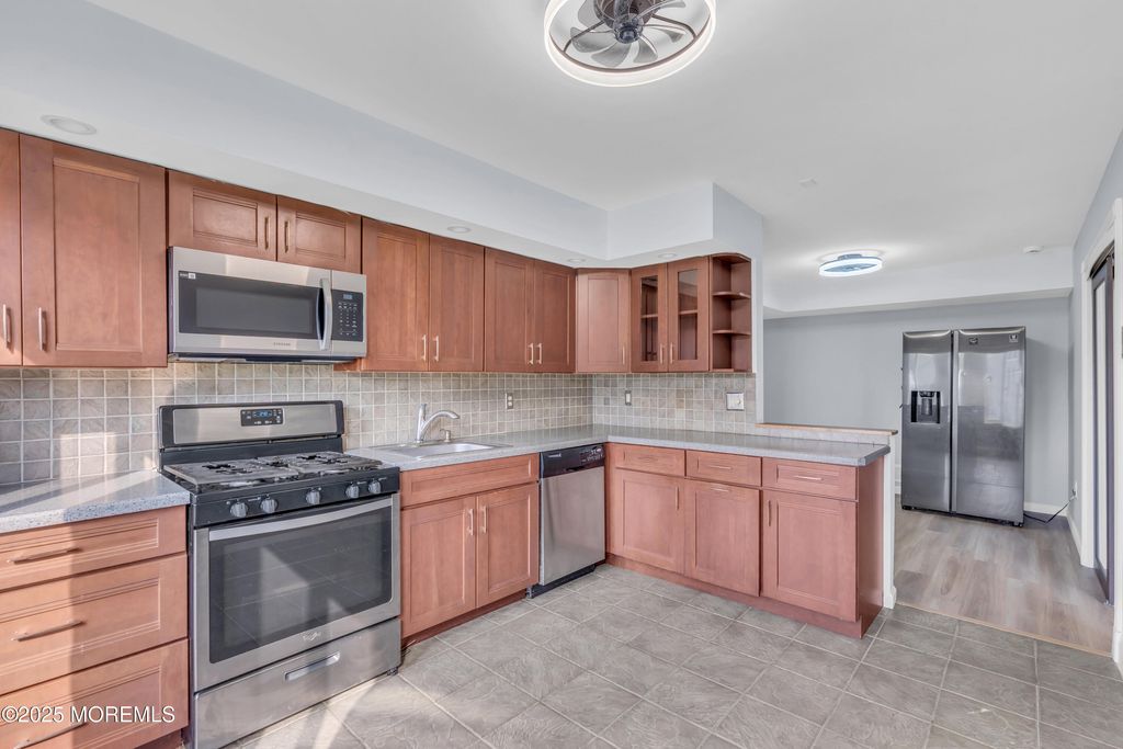 23 Arlene Court, 4103, Brick, NJ 08723