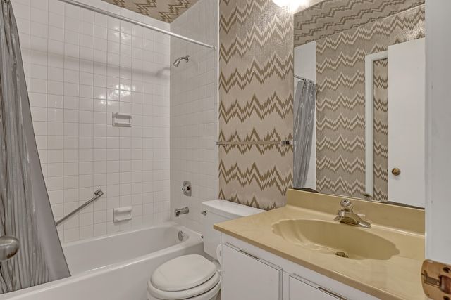 13841 Royal Palm Court A, Delray Beach, FL 33484