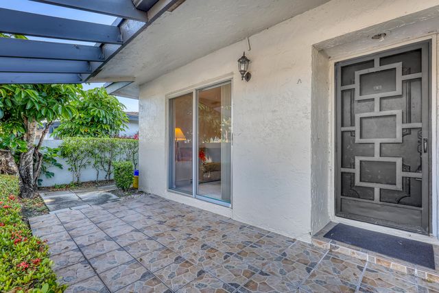 13841 Royal Palm Court A, Delray Beach, FL 33484