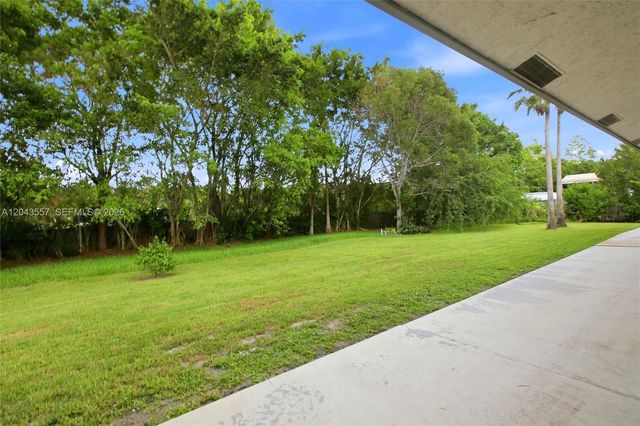 14727 N 94th St N, West Palm Beach, FL 33412