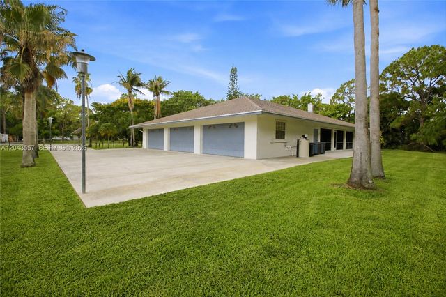14727 N 94th St N, West Palm Beach, FL 33412