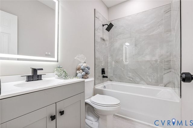 735 Myrick Ave, Petersburg, VA 23805