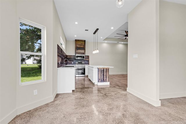 145 Meadowview Drive, Trinity, TX 75862