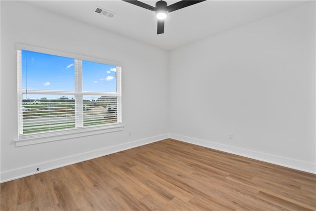 156 N Panther Avenue, Farmington, AR 72730