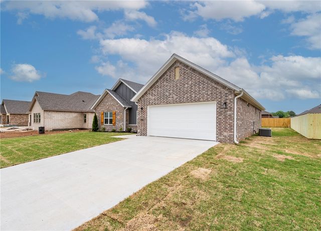 156 N Panther Avenue, Farmington, AR 72730