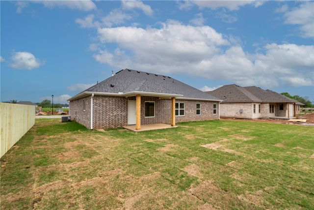 156 N Panther Avenue, Farmington, AR 72730