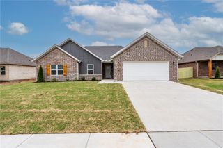156 N Panther Avenue, Farmington, AR 72730