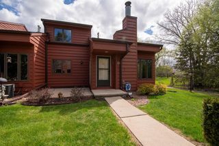 2240 MEADOWBROOK COURT #D, Oshkosh, WI 54904