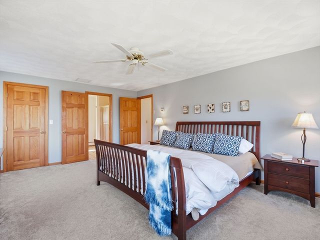 195 Farnum St, North Andover, MA 01845