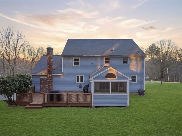 195 Farnum St, North Andover, MA 01845