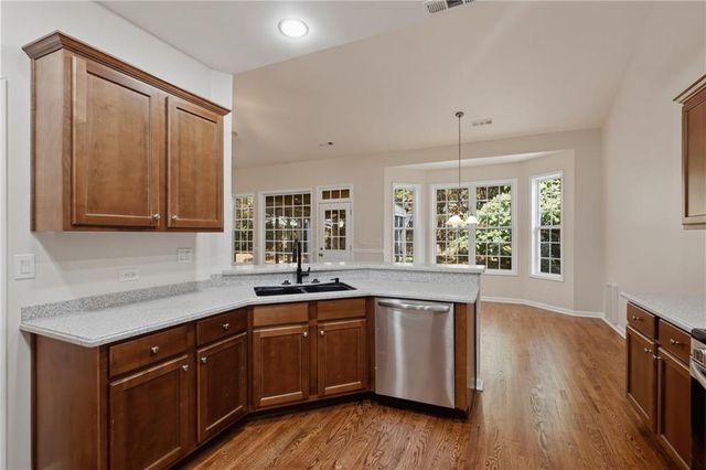 402 FREEDOM Lane, Peachtree City, GA 30269