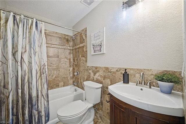 1812 Bernstein DR, Virginia Beach, VA 23454