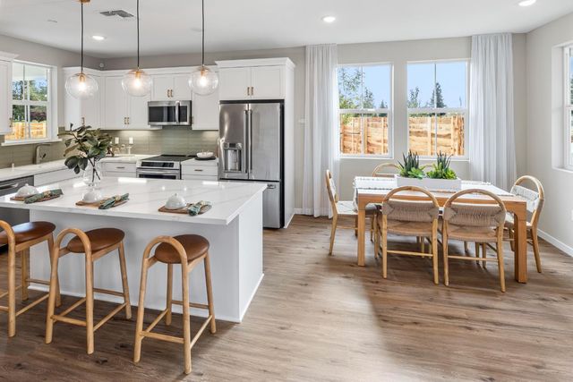 6417 Ventris Walk, Sacramento, CA 95823