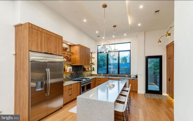 227 E ALLEN ST, Philadelphia, PA 19125