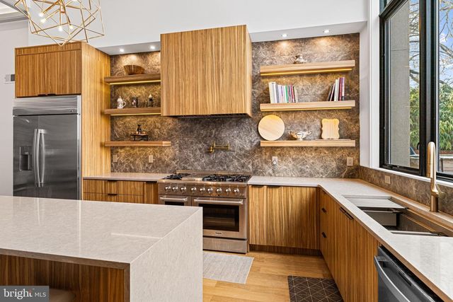 227 E ALLEN ST, Philadelphia, PA 19125