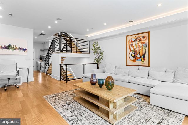 227 E ALLEN ST, Philadelphia, PA 19125