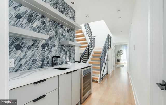 227 E ALLEN ST, Philadelphia, PA 19125