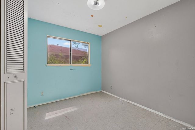 5215 Village Row, San Antonio, TX 78218