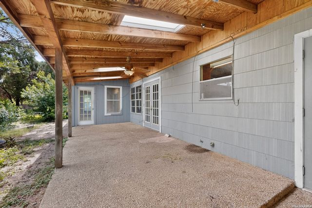 5215 Village Row, San Antonio, TX 78218