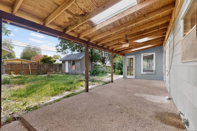 5215 Village Row, San Antonio, TX 78218