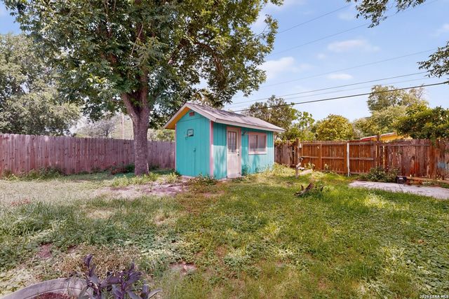 5215 Village Row, San Antonio, TX 78218