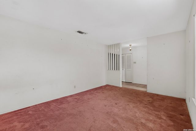 5215 Village Row, San Antonio, TX 78218
