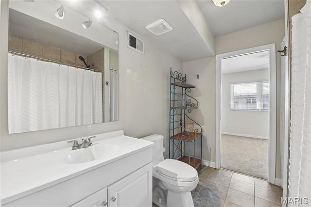 835 Lilybud Court, Ballwin, MO 63011