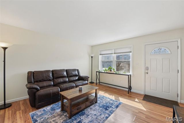 835 Lilybud Court, Ballwin, MO 63011