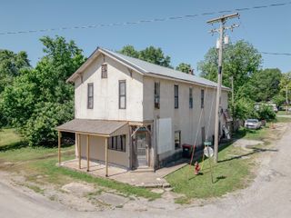 225 Main Street, Washburn, MO 65772