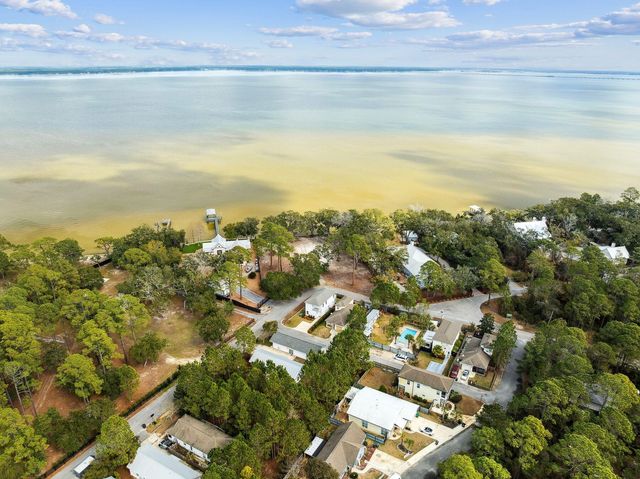 48 Pine Tree Way, Santa Rosa Beach, FL 32459