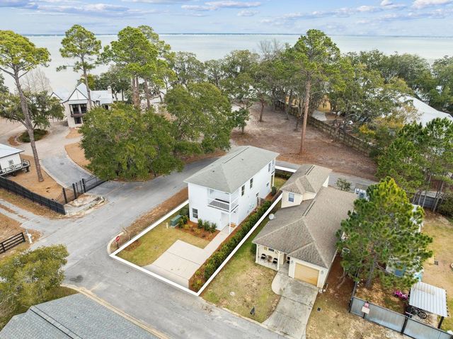 48 Pine Tree Way, Santa Rosa Beach, FL 32459