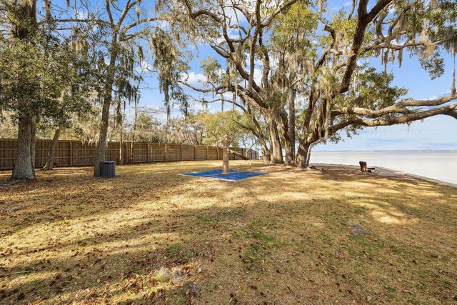 48 Pine Tree Way, Santa Rosa Beach, FL 32459