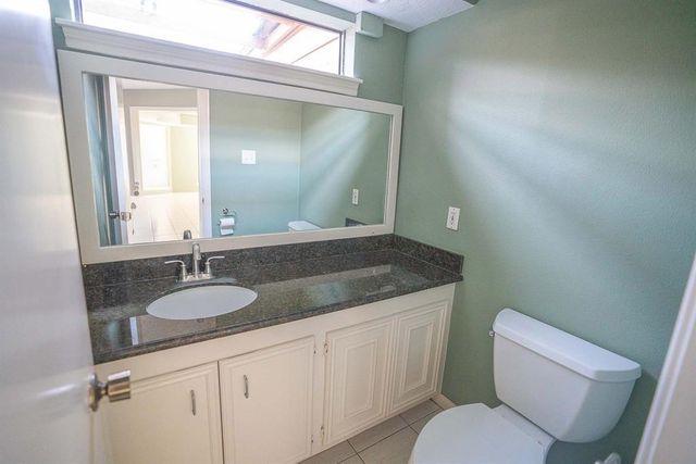 1030 Oyster Bay Drive, Sugar Land, TX 77478
