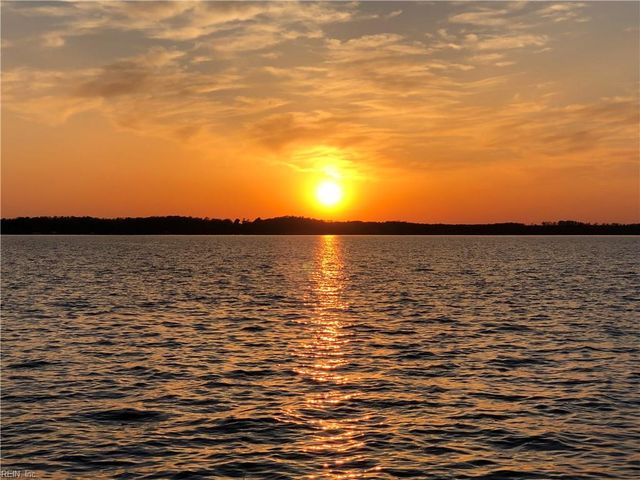 953 Old Ferry RD, Edenton, NC 27932