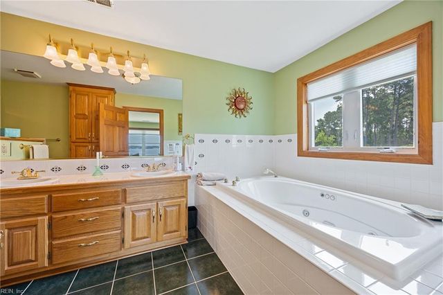953 Old Ferry RD, Edenton, NC 27932