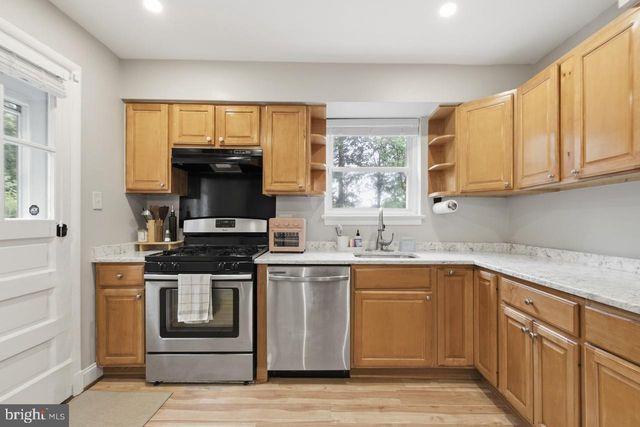 3916 VERMONT AVE, Alexandria, VA 22304