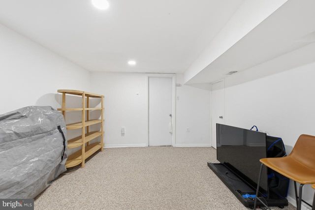 3916 VERMONT AVE, Alexandria, VA 22304