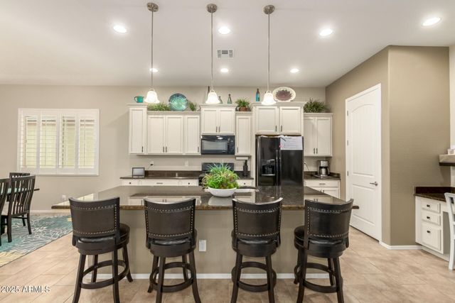 41626 W HARVEST MOON Drive, Maricopa, AZ 85138