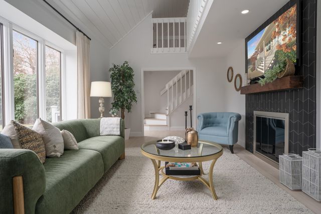 7 Blue Fin, Mashpee, MA 02649