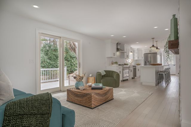 7 Blue Fin, Mashpee, MA 02649