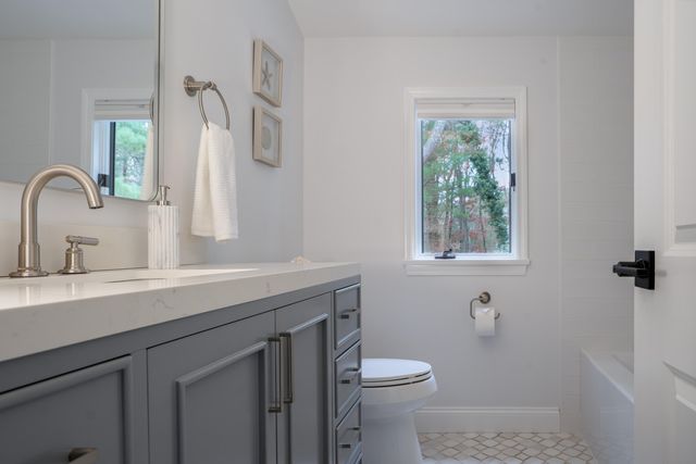 7 Blue Fin, Mashpee, MA 02649